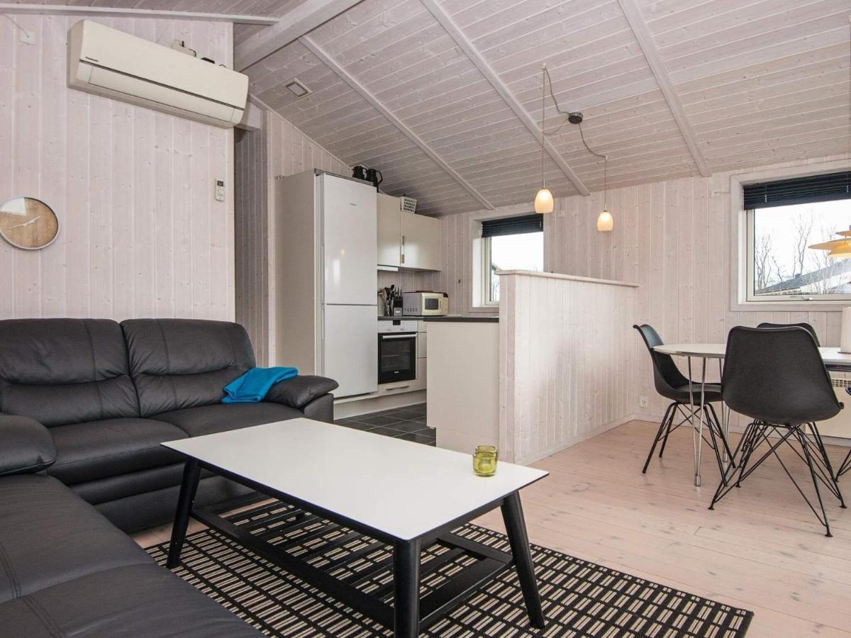 Three-Bedroom Holiday Home In Juelsminde 18 Sonderby  Exteriér fotografie