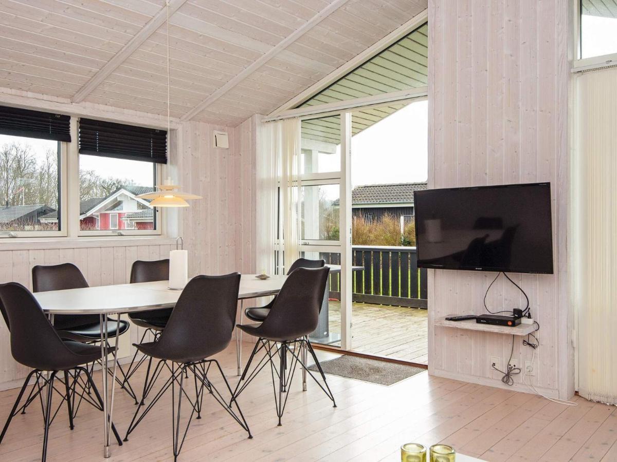 Three-Bedroom Holiday Home In Juelsminde 18 Sonderby  Exteriér fotografie